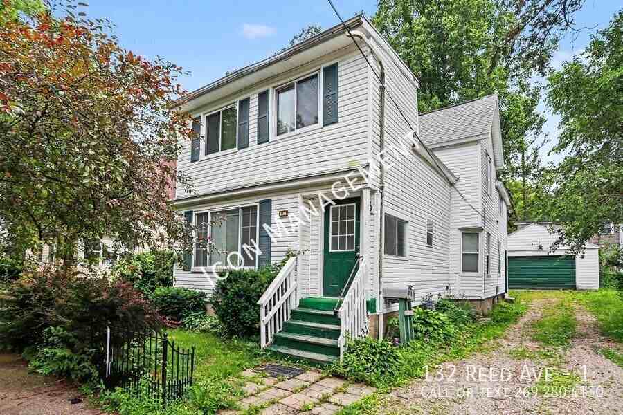 132 Reed Ave #1