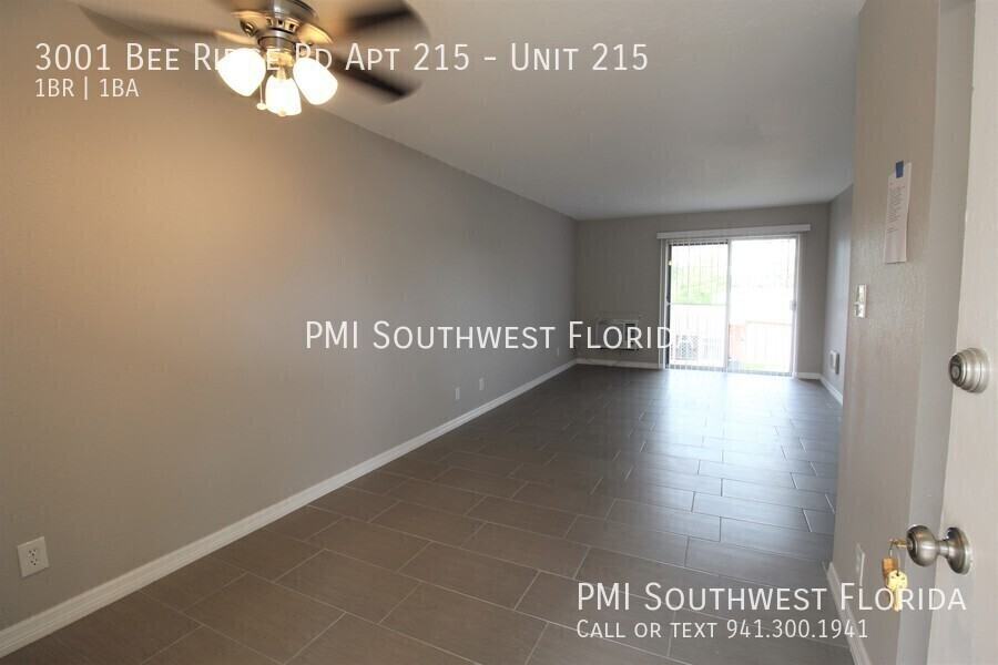 3001 Bee Ridge Rd Apt 215 #215 - Photo 3 of 17
