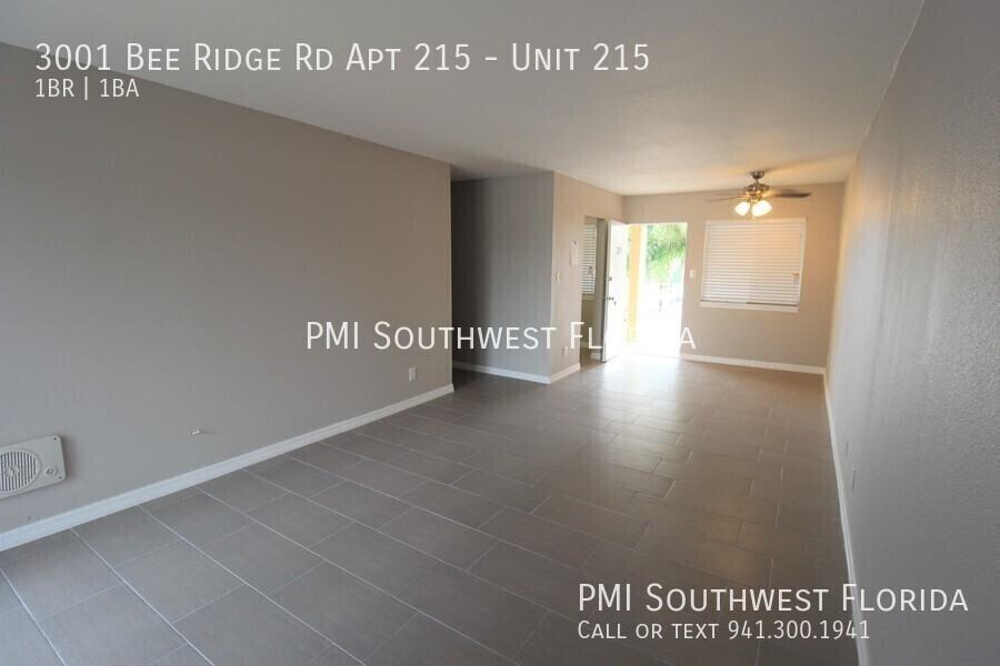 3001 Bee Ridge Rd Apt 215 #215 - Photo 4 of 17