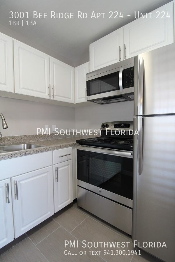 3001 Bee Ridge Rd Apt 224 #224 - Photo 2 of 23