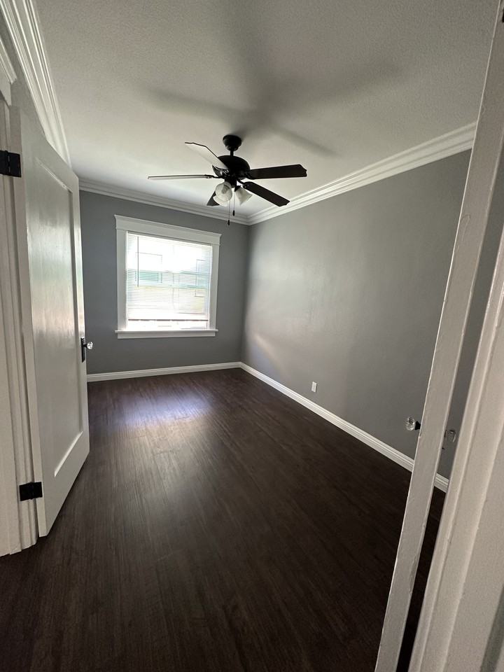 1535 Freeman Ave #NA - Photo 3 of 13