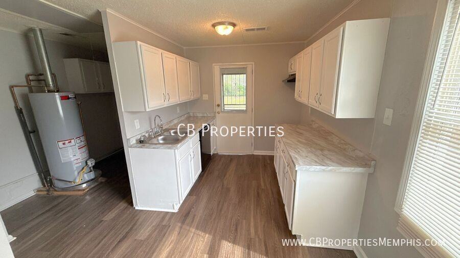 4734 Saratoga Rd - Photo 6 of 12