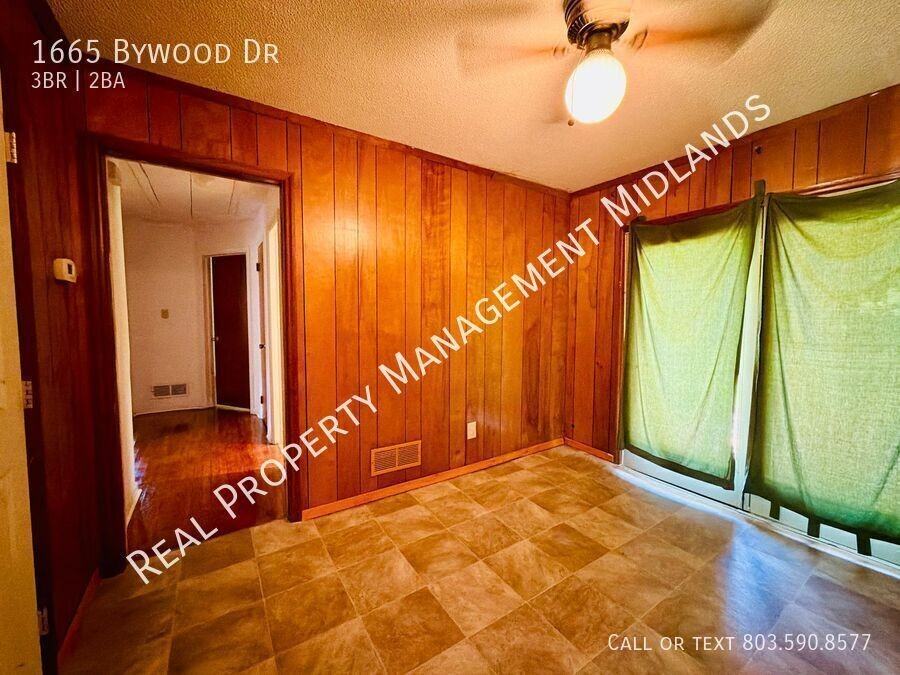 1665 Bywood Dr - Photo 4 of 12