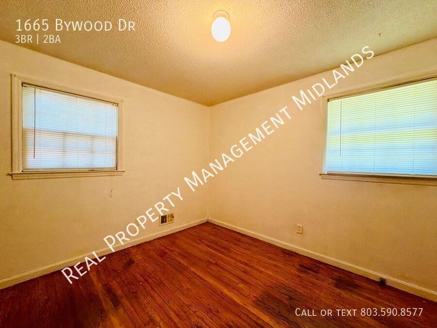1665 Bywood Dr - Photo 7 of 12