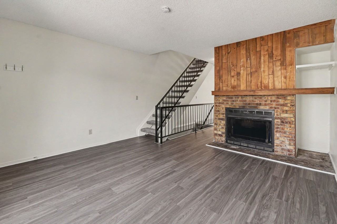 17649 E Loyola Dr #E - Photo 4 of 25