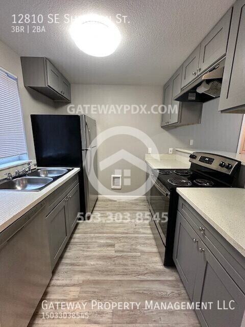 12810 Se Sherman St - Photo 4 of 24