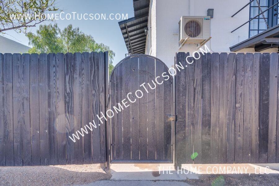 940 E Florita St - Photo 5 of 49