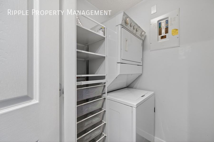 644 Meredith Rd Ne Unit 203 #203 - Photo 4 of 24