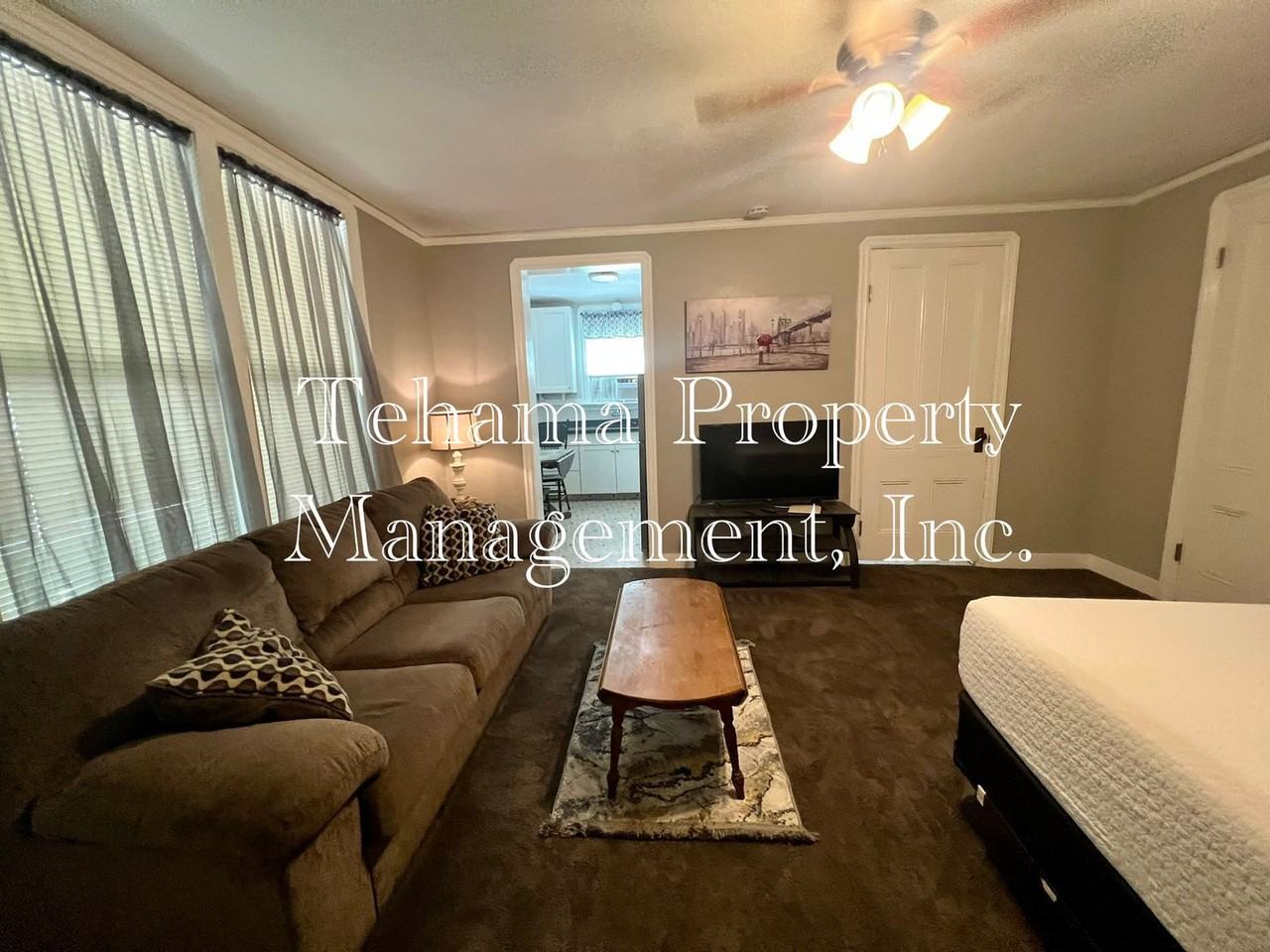 1051 Washington Street - Photo 5 of 10