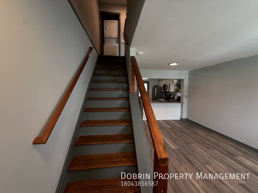 1711 Colorado Ave #D - Photo 3 of 20