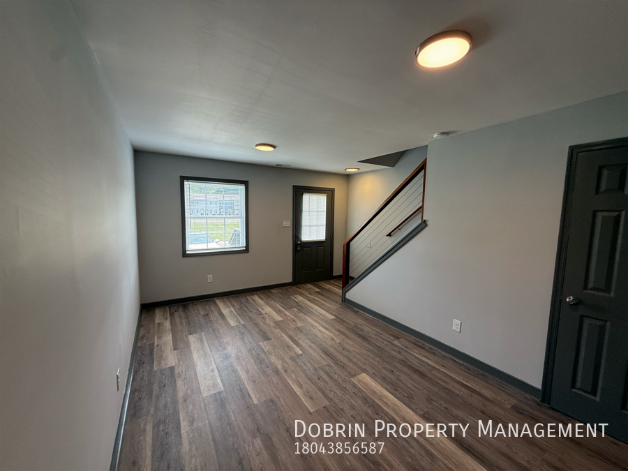 1711 Colorado Ave #D - Photo 4 of 20