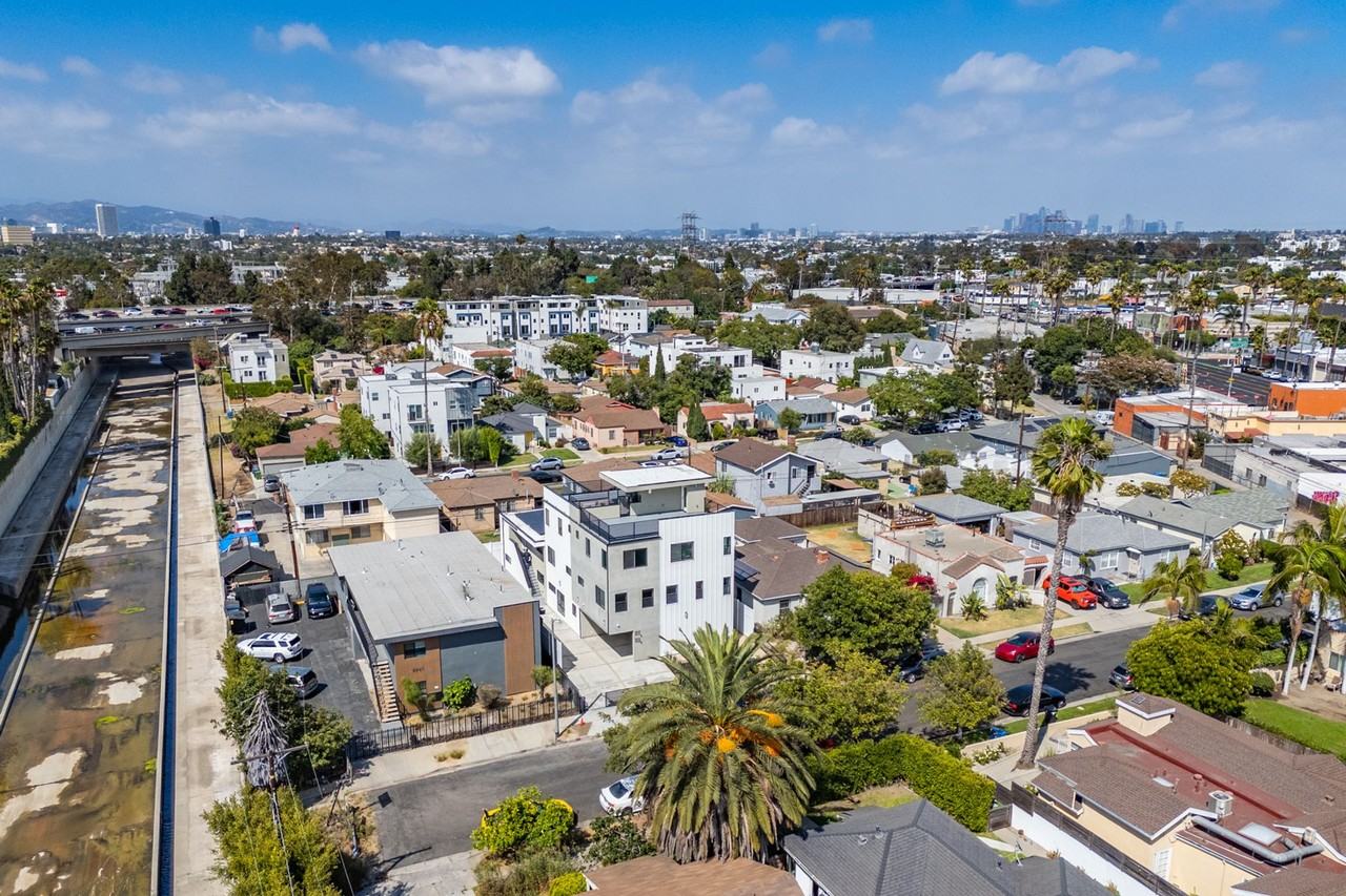 LUXURY in Prime Culver City - Photo 6 of 50