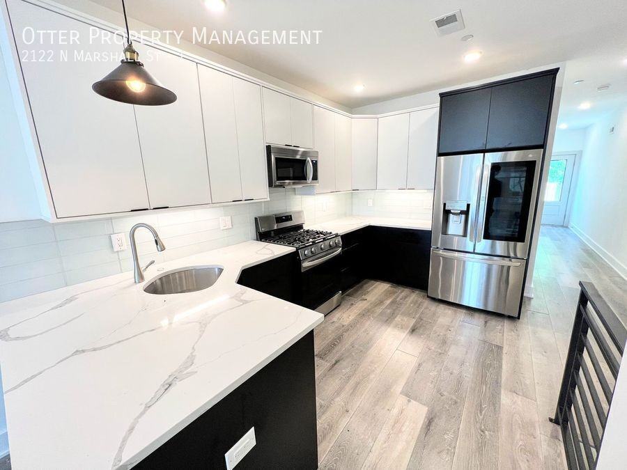 2122 N Marshall St #1 - Photo 5 of 31