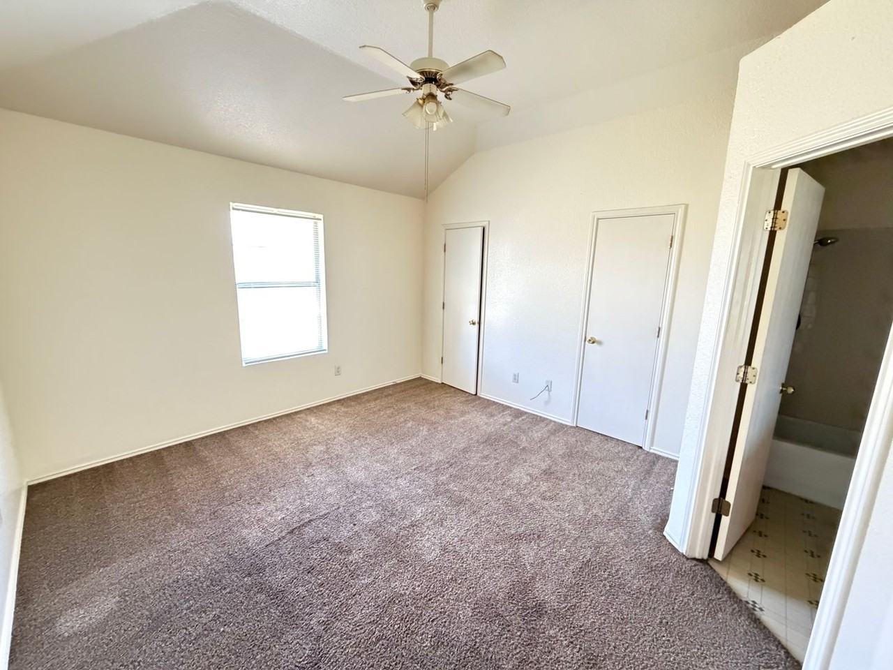 4302 Alan Kent Dr. - Photo 7 of 28