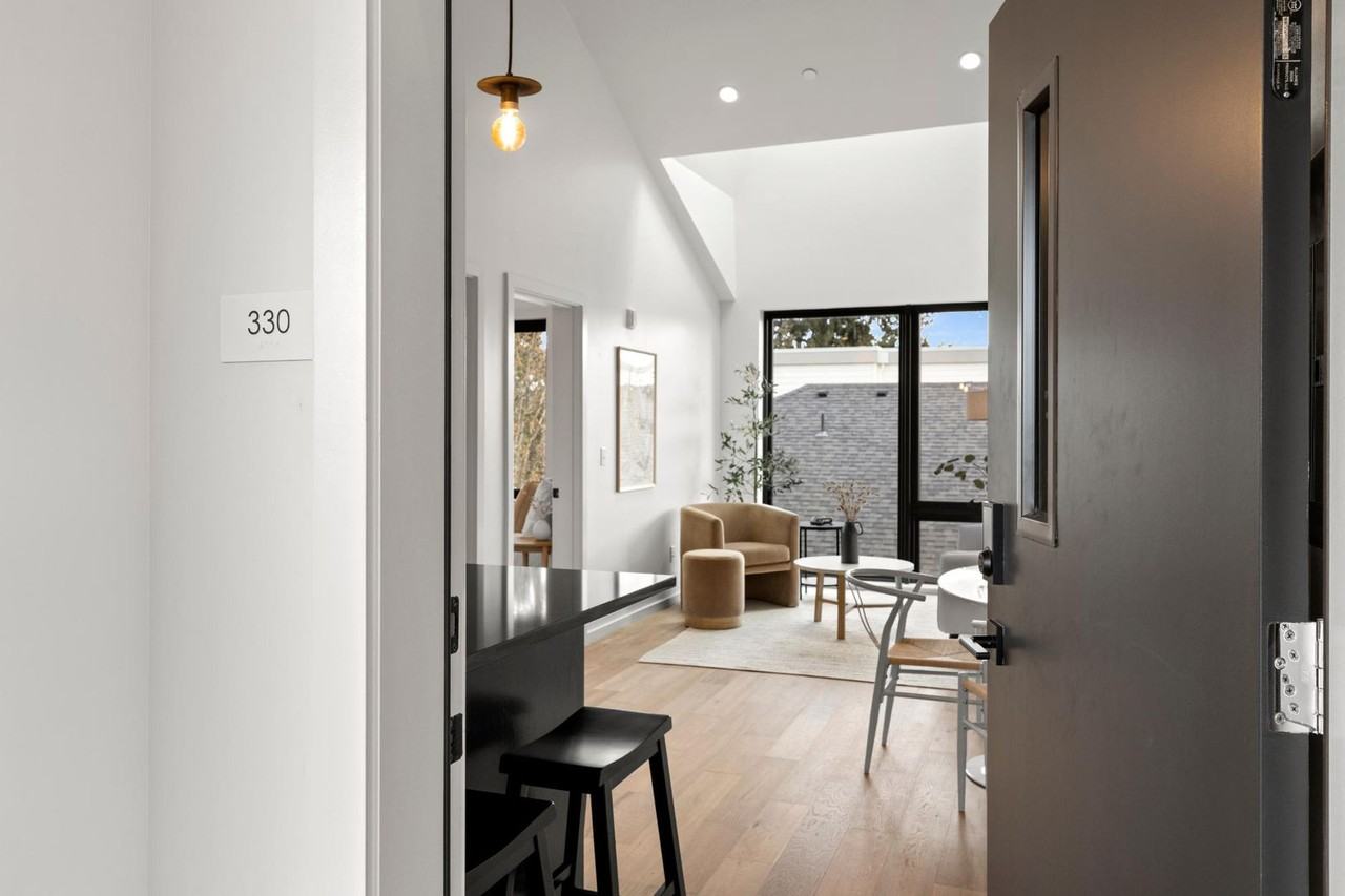 1615 N Willis Blvd - Photo 4 of 50