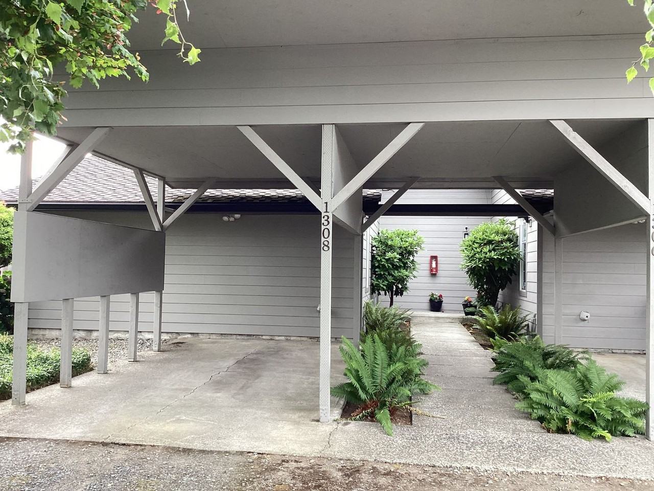 1308 63rd St Se - Photo 2 of 17