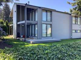 featured image of 1304 1/2 63rd St Se