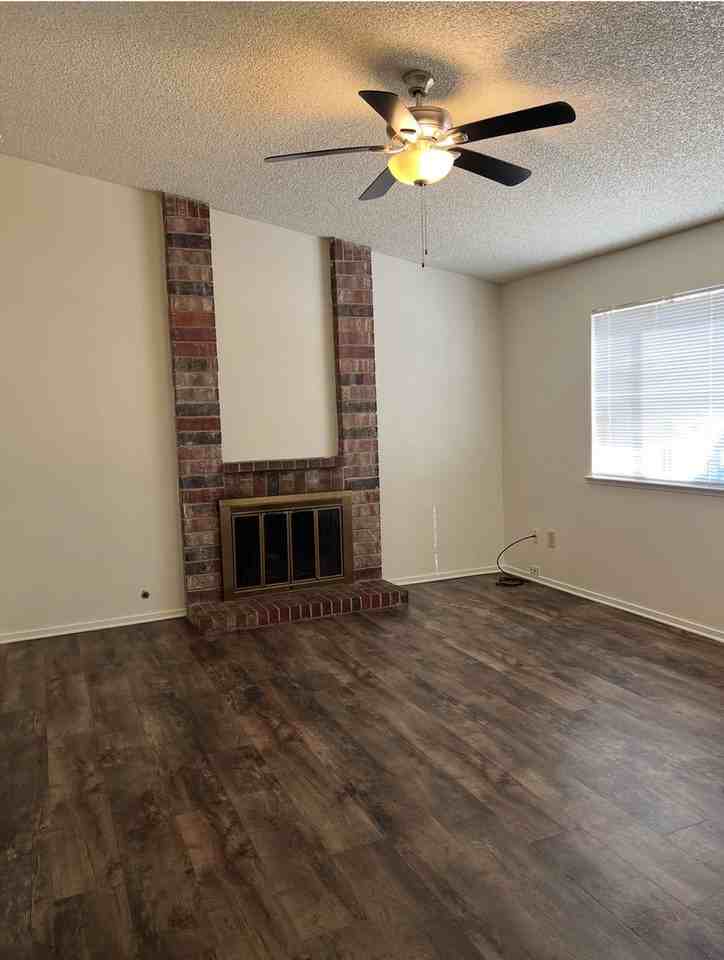 7013 Halesworth Ct - Photo 2 of 13