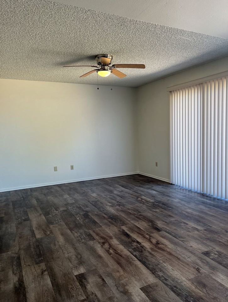7013 Halesworth Ct - Photo 5 of 13