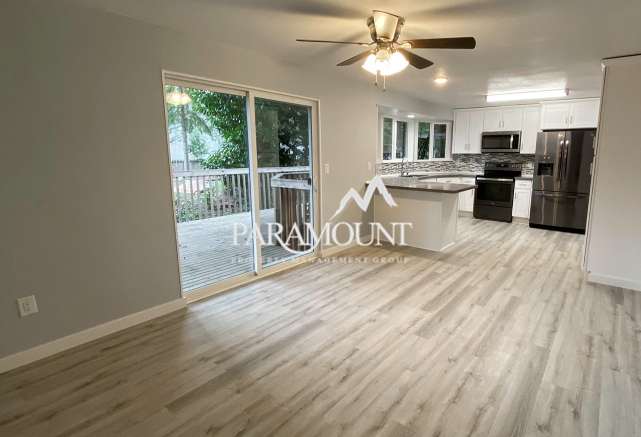 6321 Rest Pl Ne - Photo 7 of 25