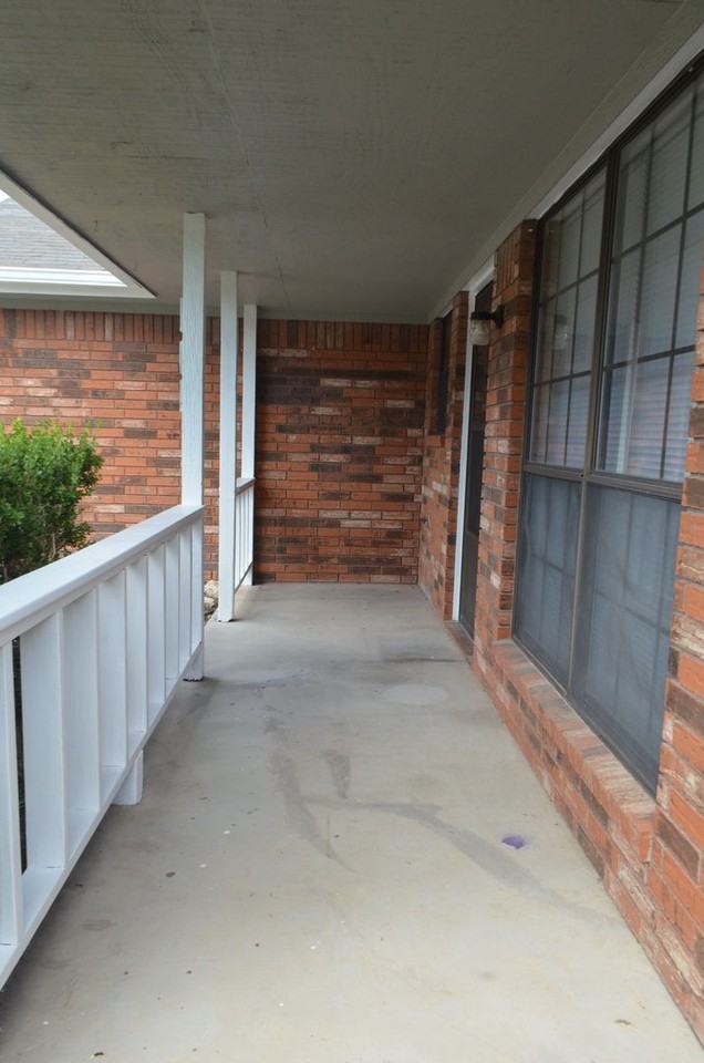 104 Spur Dr - Photo 3 of 20