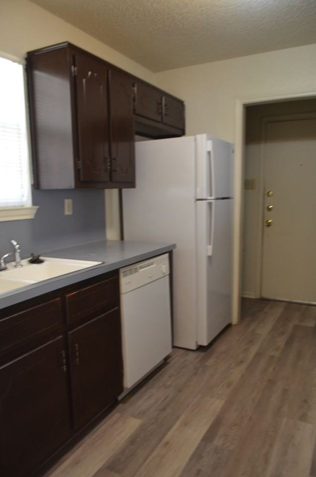 104 Spur Dr - Photo 6 of 20