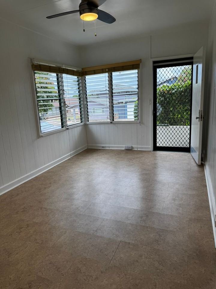 3317 Hinano St - Photo 5 of 18