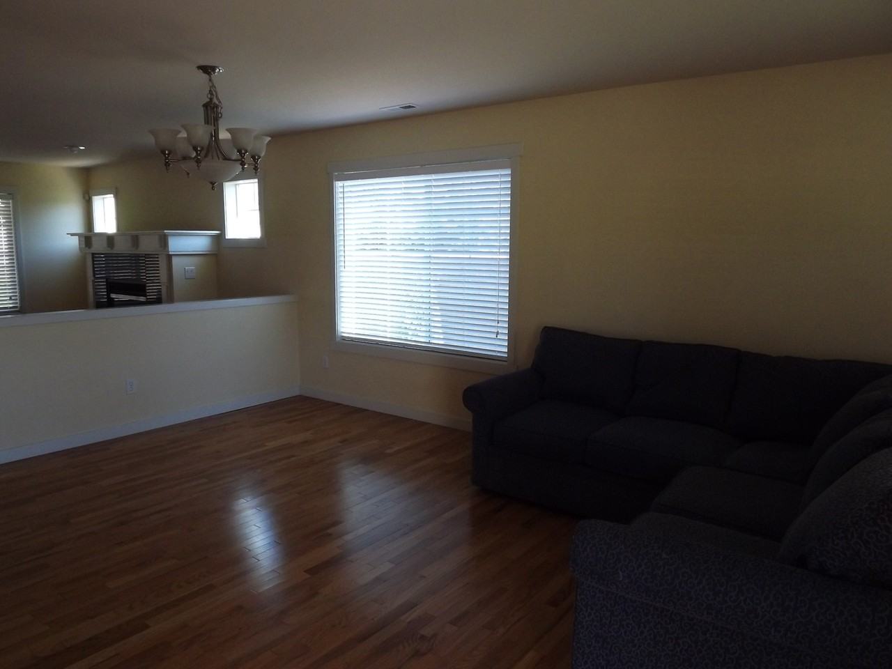 18616 94th Ln E - Photo 3 of 16