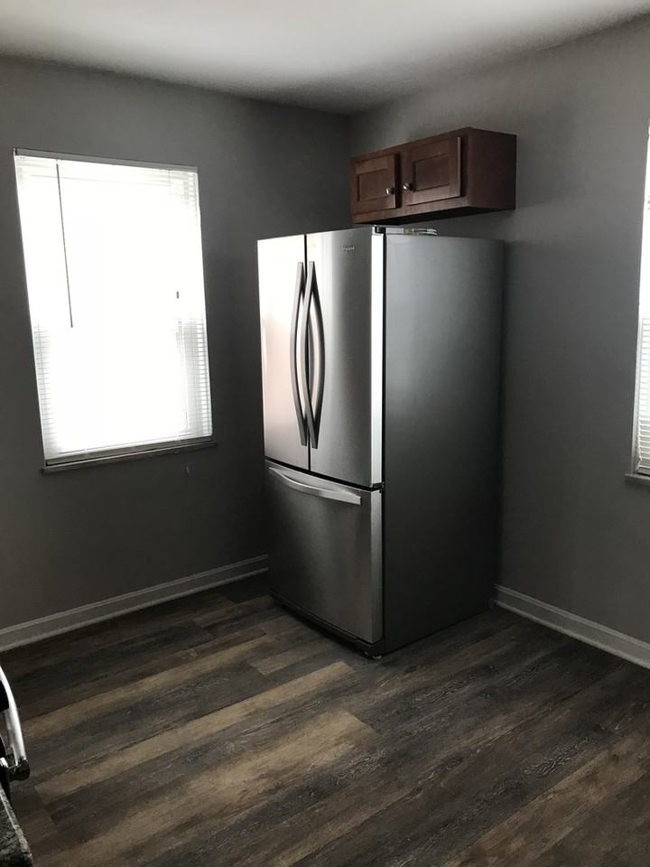 3322 Brookdale Ave - Photo 3 of 9