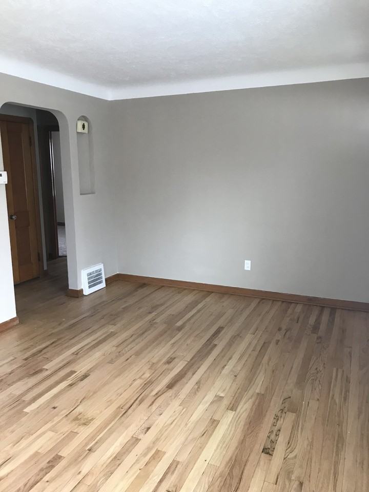 3322 Brookdale Ave - Photo 7 of 9