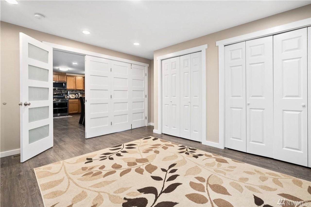 6076 Captains Way - Photo 5 of 9