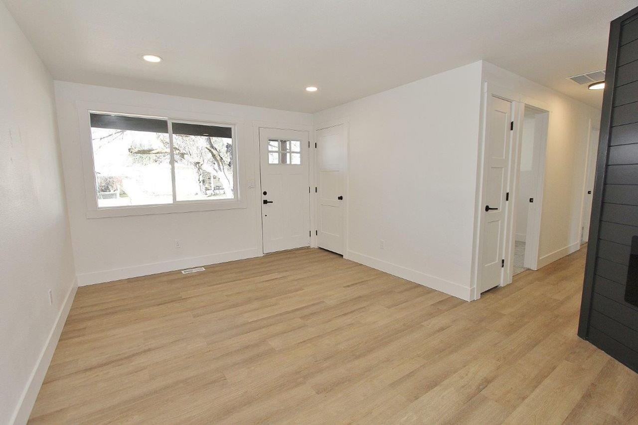 2840 N Arthur St - Photo 5 of 27
