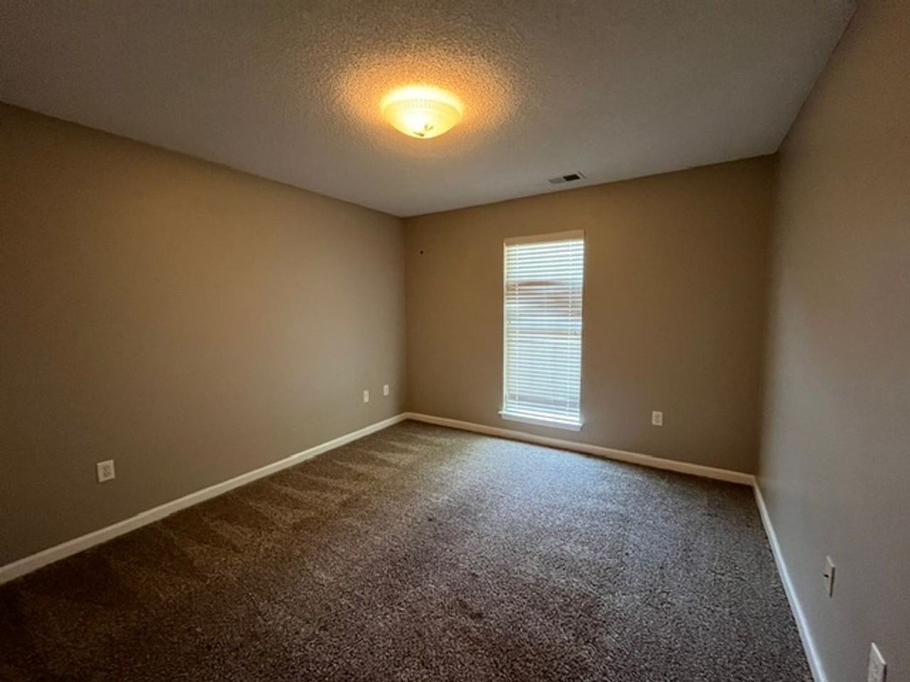 5392 Kristy Ln - Photo 7 of 10