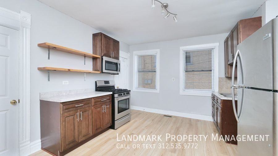 1917 S May St #1R - Photo 2 of 19