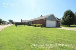 featured image of 2554 Lynn Ln