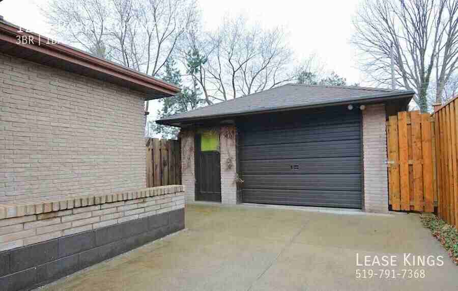 1275 Parkview Ave #MAIN - Photo 2 of 18
