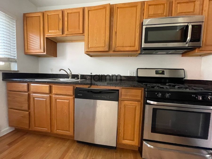 2372 Wooster Rd #4 - Photo 6 of 12
