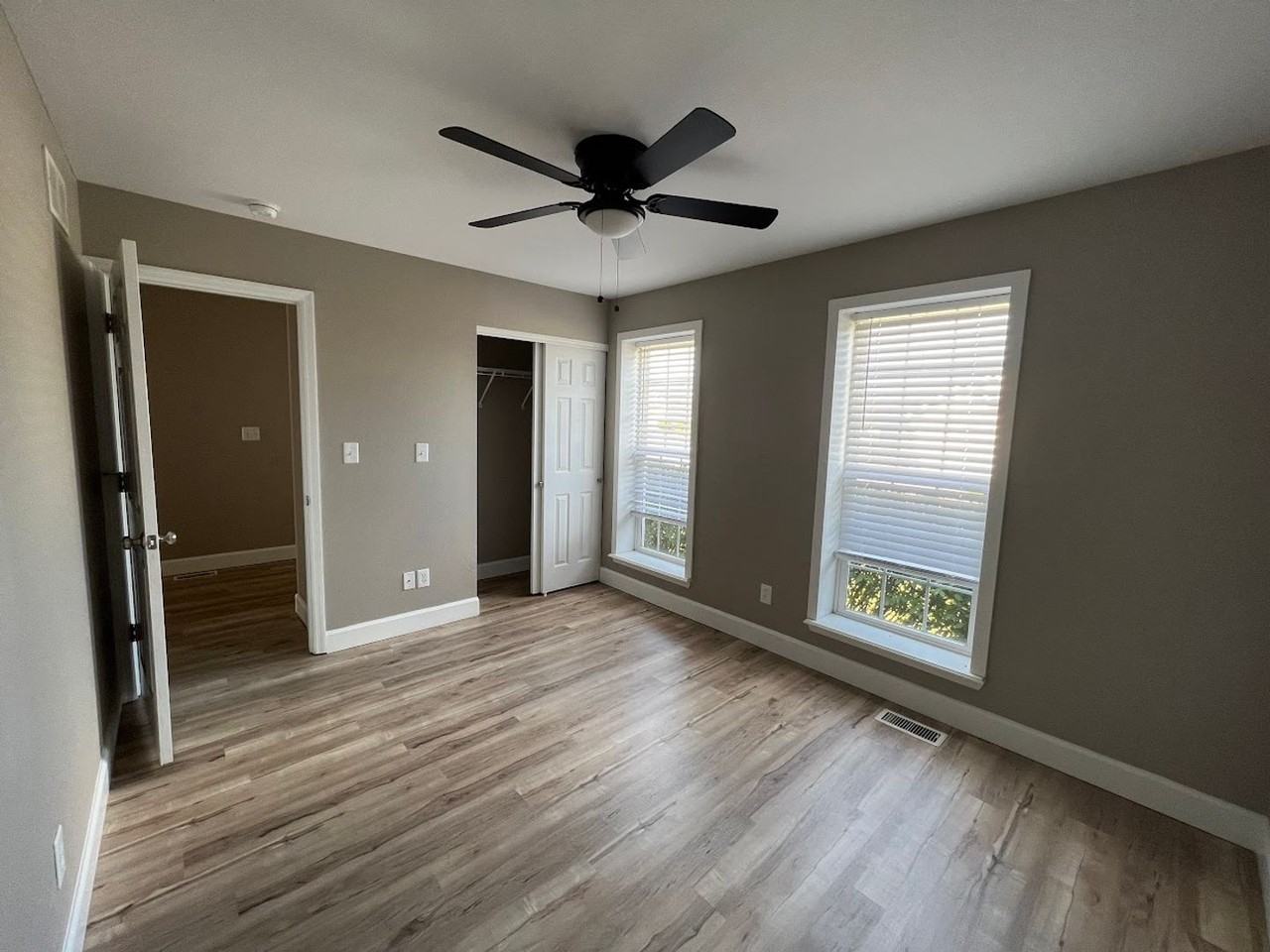 129 Kale Ct - Photo 3 of 11