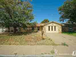 featured image of 2905 Ventura Ave