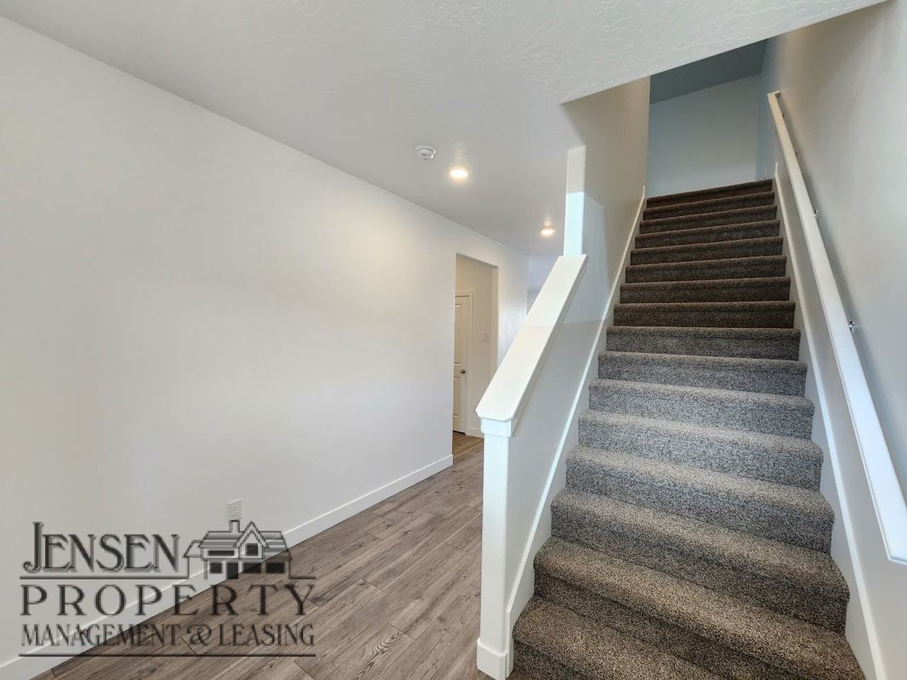 1530 S Wagon Box Way - Photo 6 of 29