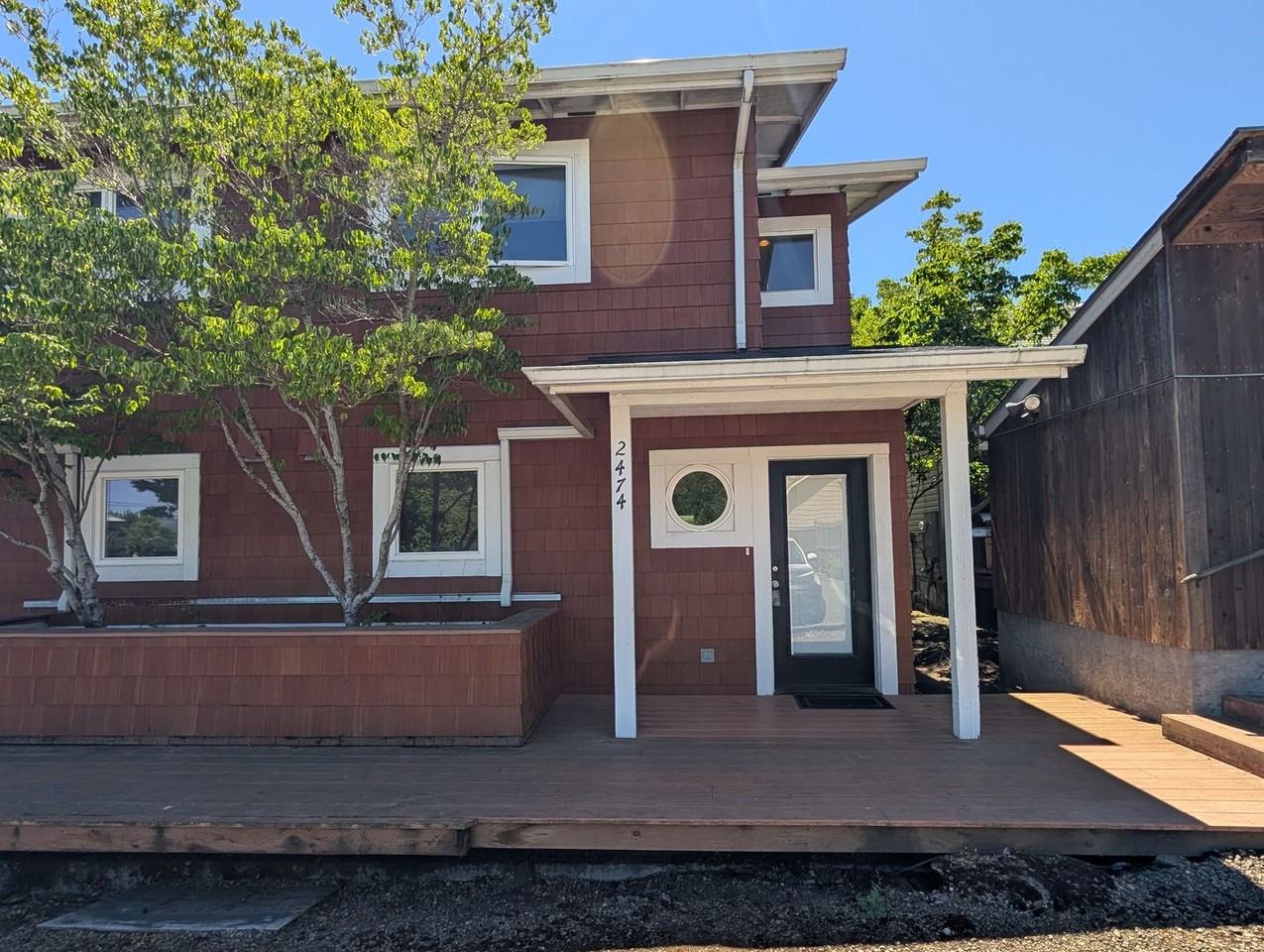 2474 Willamette Aly - Photo 2 of 20