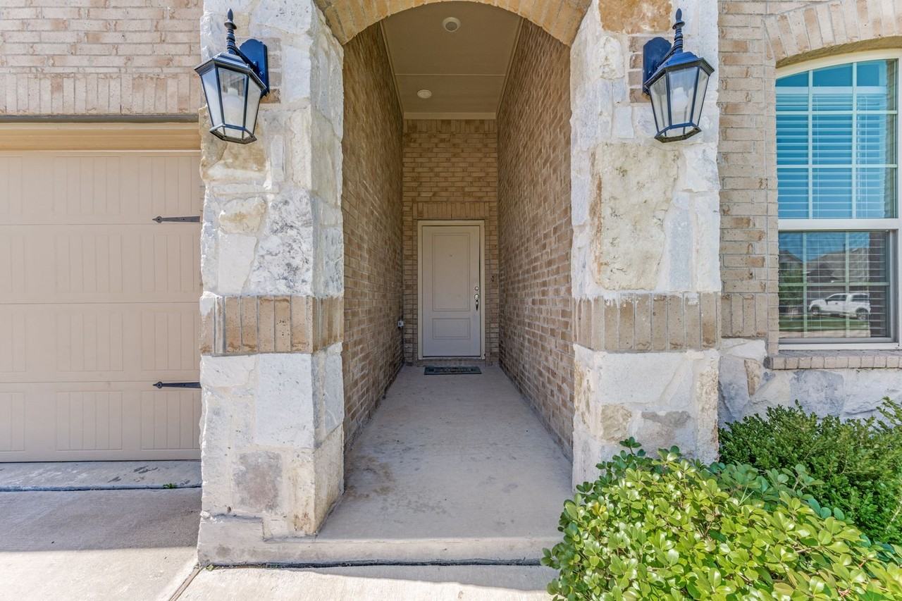 11000 Ranchera Dr - Photo 2 of 25