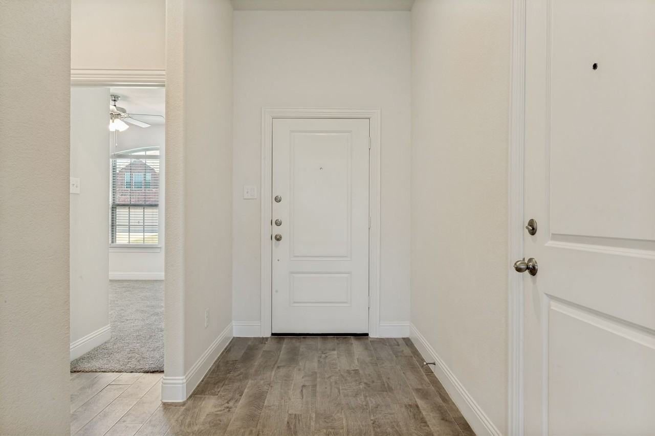 11000 Ranchera Dr - Photo 3 of 25