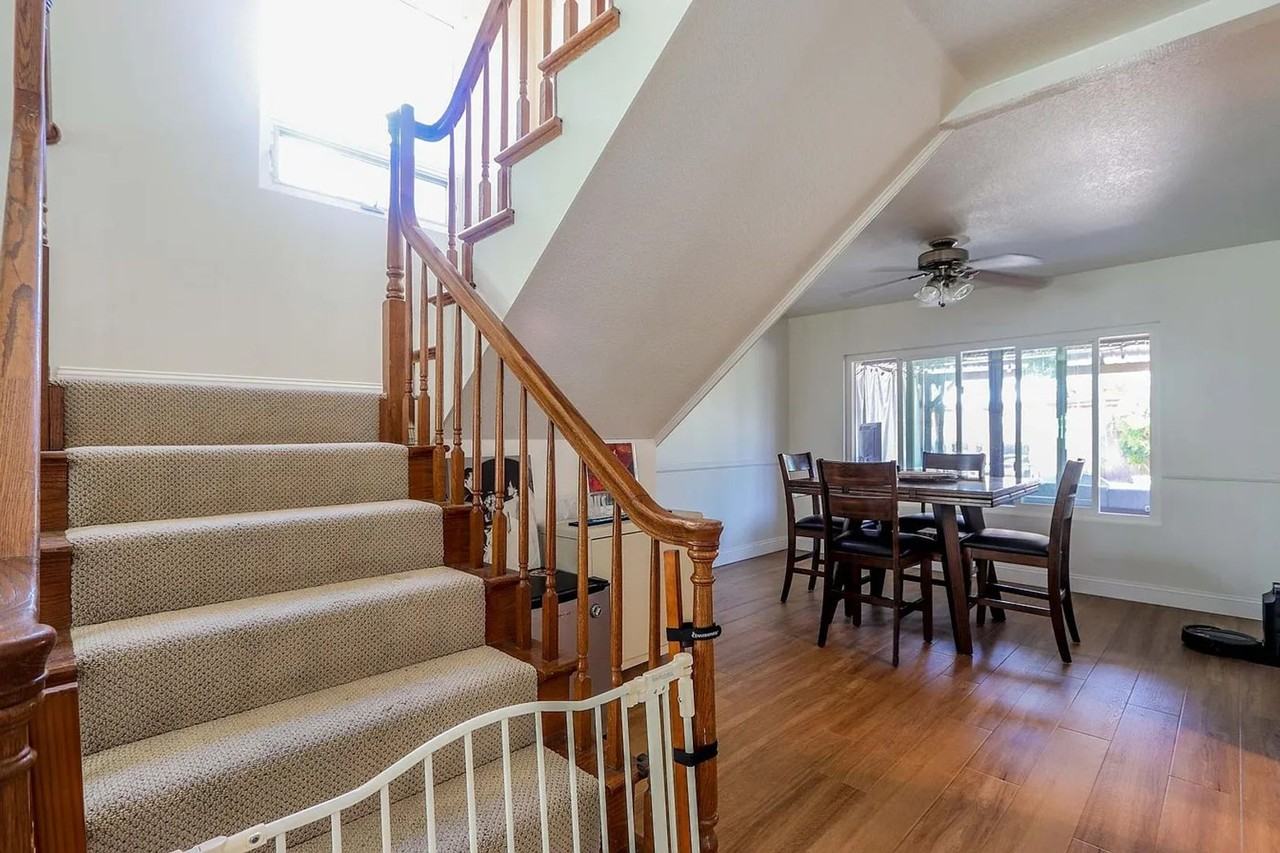 25051 Katie Ave - Photo 6 of 32