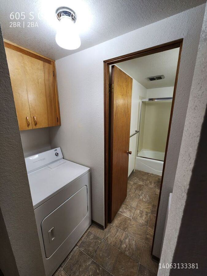 605 S Grand Ave #L - Photo 6 of 20