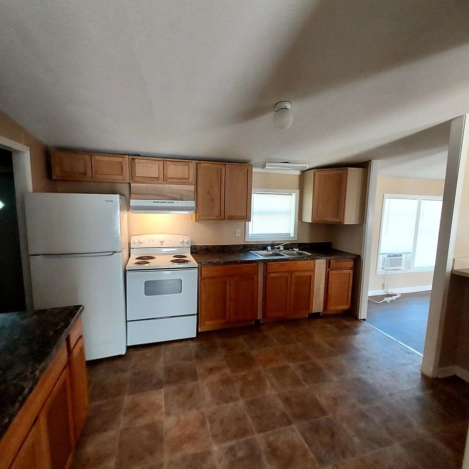2 Live Oak Ln - Photo 2 of 11
