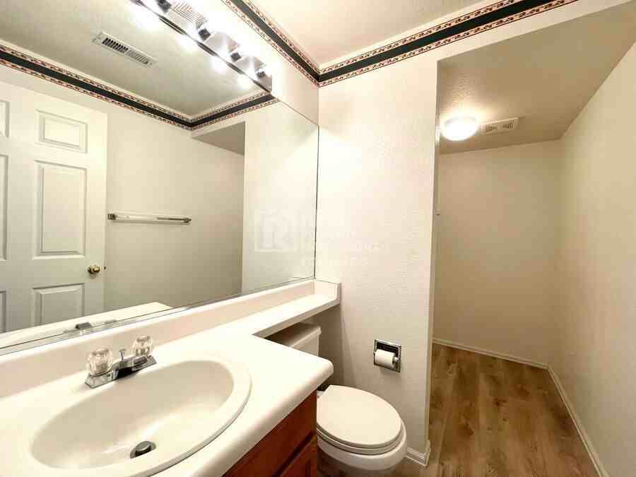 4347 S Halifax St - Photo 7 of 18