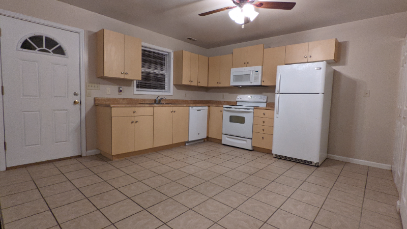 100 Schultze St - Photo 2 of 15