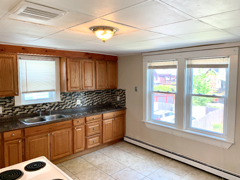 104 Carrington Ave #2 - Photo 4 of 11