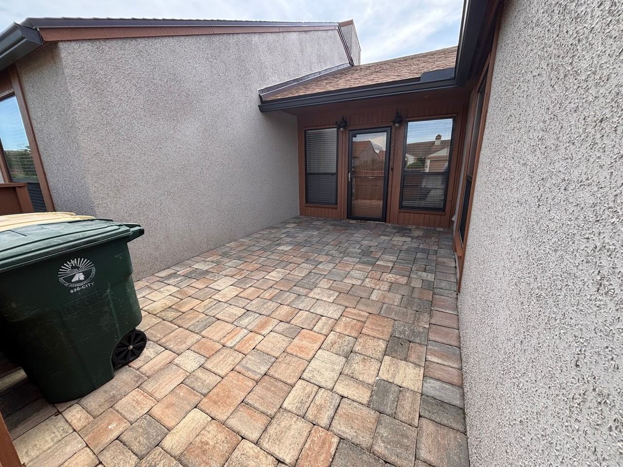 7823 Fawn Brook Cir E - Photo 6 of 30